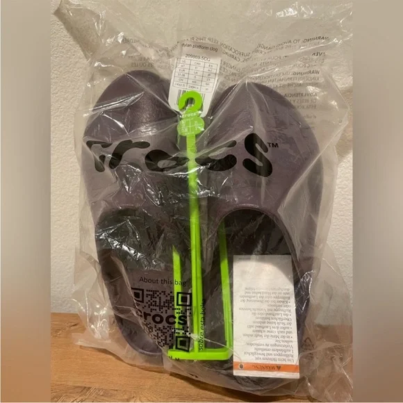 NWT CROCS Women's Dylan Platform Clogs Size 7 - Picture 6 of 6